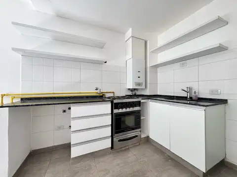 Depto Tipo Casa 3 ambientes con 2 baños