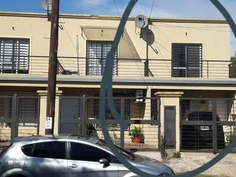 ALQUILA DUPLEX 3 ambientes   C/ PATIO  y COCHERA EN CHILAVERT, Gral San Martín