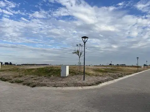 Lote esquina en Barrio las victorias 