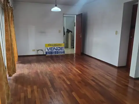 Cafferata 900, Piso 1