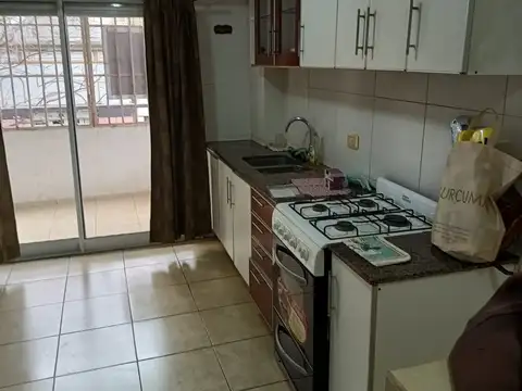 Departamento 6 ambientes con 3 baños