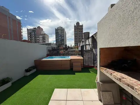 Venta Casa de Pasillo 3 Dormitorios Reciclada - Alvear y Santa Fe