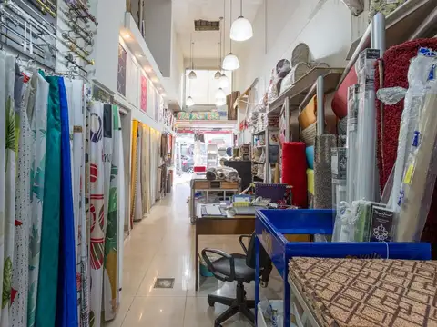 Local en Venta en Caballito, USD 365.000