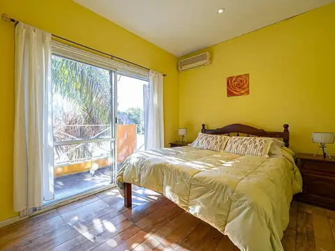 Depto Tipo Casa en Venta con 1 cocheras