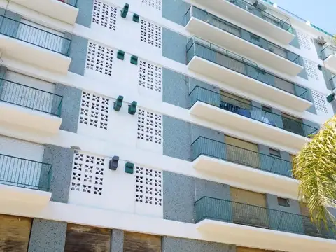 DEPARTAMENTO DE 2 AMBIENTES CON BALCON AL CONTRAFRENTE.