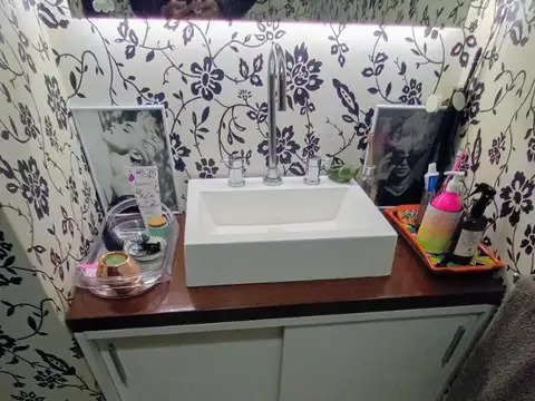 Departamento 4 ambientes con 2 baños