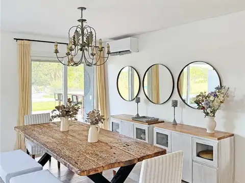 Excelente Casa en Venta al Golf, estilo Campo Moderno de 270m2 en Everlinks de Lujan