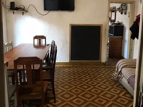 Casa grande, 4 amb ubicada en 25 de Mayo 900, Temperley