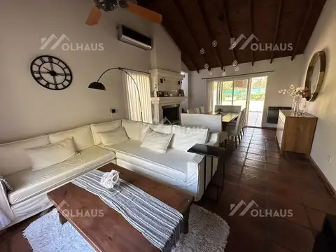 Casa en Venta con 4 cocheras