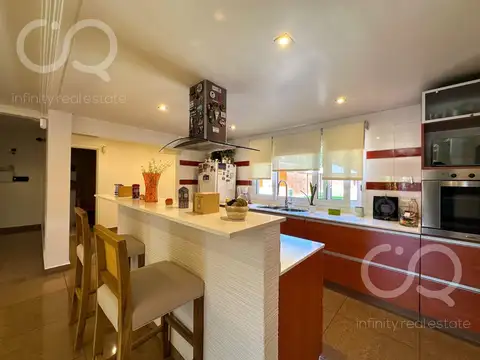 Casa en Venta en Monte Grande, USD 315.000