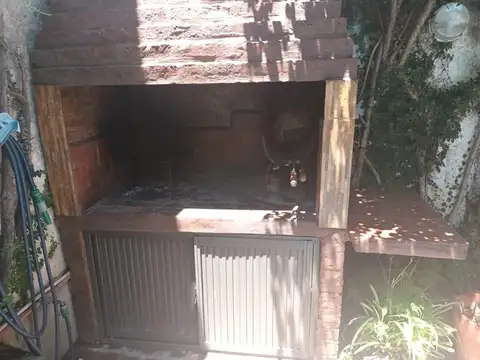 Casa 7 ambientes con 3 baños