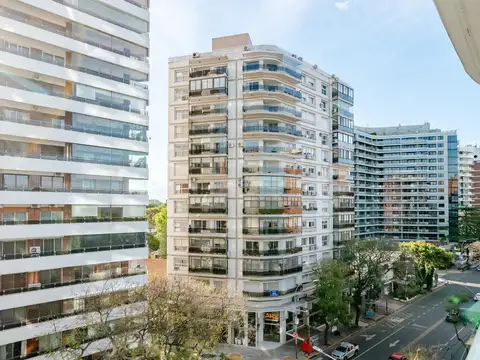 Departamento en Alquiler en La Lucila, USD 3.300