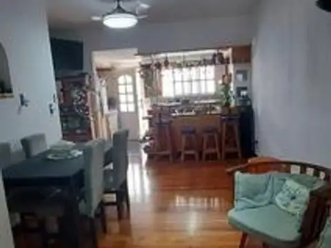 Venta de Duplex 4 ambientes C/cochera en Devoto
