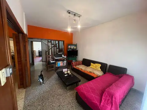 Casa 4 Ambientes en Hudson sobre lote de 430m2, Quincho y Terraza APTO CREDITO  