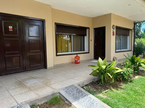 Casa 4 Ambientes en Hudson sobre lote de 430m2, Quincho y Terraza APTO CREDITO  