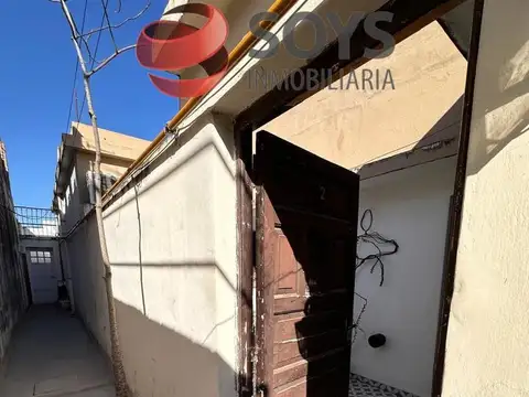 Casa 7 ambientes con 2 baños