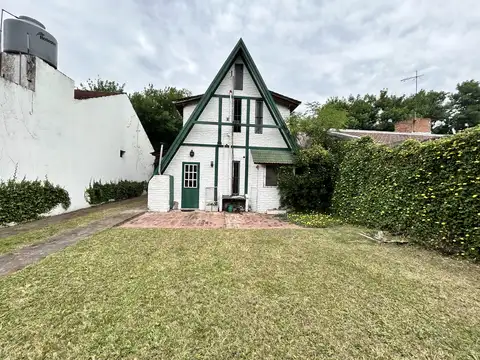 Casa 5 ambientes con 1 baño