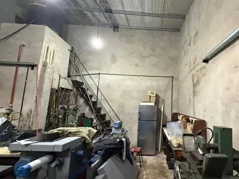Galpon en Venta 20  mts Fondo