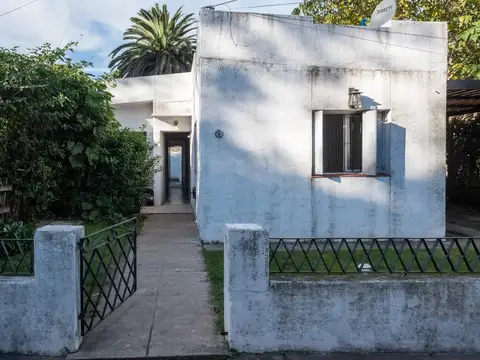 Casa 5 ambientes 74m2 en pequeño barrio cerrado con jardín