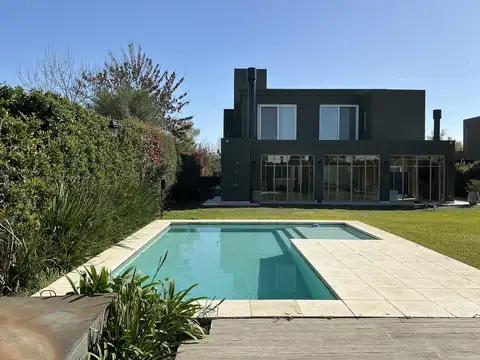 Casa en Garin-Centro