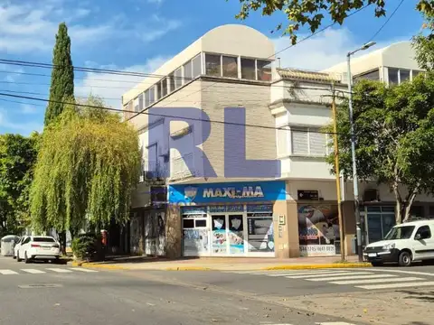 Casa con locales