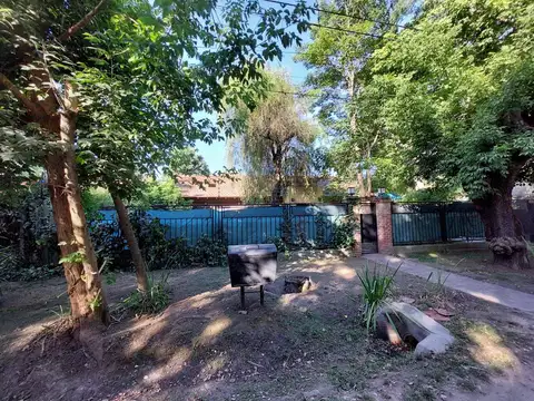 CASA QUINTA de 4 ambientes - Venta- Parque Leloir