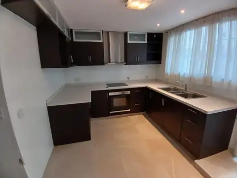 Casa en Alquiler al Norte
