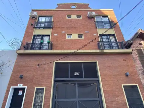 Departamento tipo duplex en alquiler 3 ambientes en Quilmes