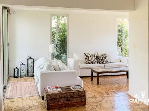 Casa 5 ambientes con 3 baños