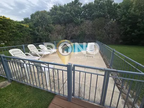Casa 6 ambientes con 4 baños