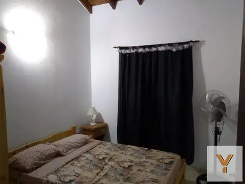 Casa 4 ambientes con 2 baños