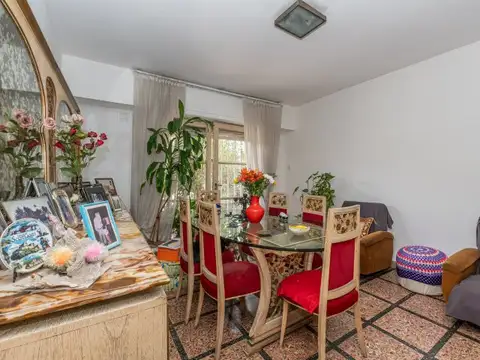 Depto Tipo Casa en Venta de 4 ambientes