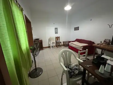 Depto Tipo Casa en Venta 60 años