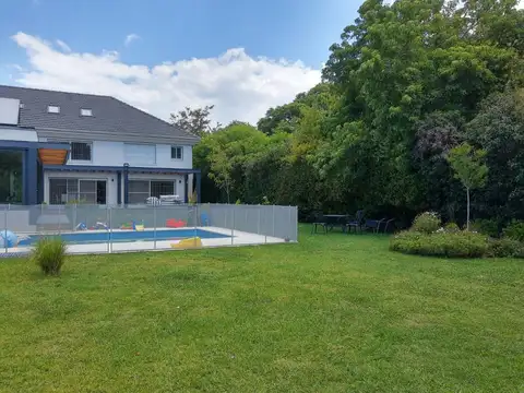 Casa en venta Martinez libertador al rio calle Muñiz 1300