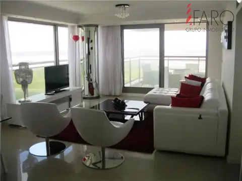Apartamento en la Brava 4 dormitorios con terraza