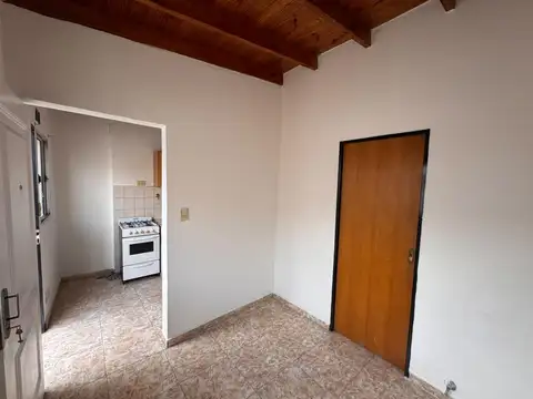 Departamento en Alquiler en Villa Luzuriaga, $ 450.000