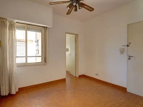 VENTA 2 AMBIENTES EN FLORESTA