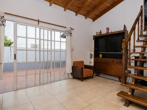 VENTA/PERMUTA DEPTO 4 AMBIENTES - CASEROS