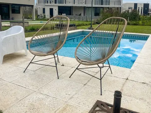 Casa en alquiler Acacias 5 ambientes
