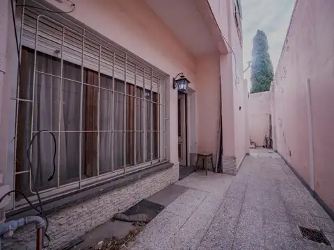 Depto Tipo Casa en Venta de 5 ambientes