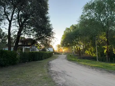 TERRENOS A DOS CUADRAS DEL RIO LOS REARTES 