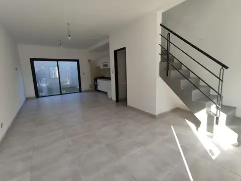 Venta duplex Ituzaingo Udaondo