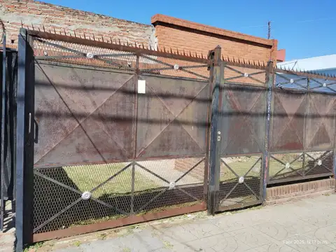 Depto Tipo Casa en Venta con 1 cocheras