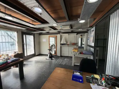 Local en Venta en Chacarita, $ 3.000.000