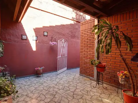 Depto Tipo Casa en Venta de 3 dormitorios