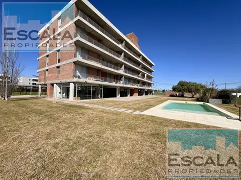Departamento en Alquiler con 2 cocheras