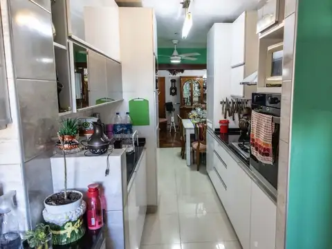 Departamento 4 ambientes con 2 baños