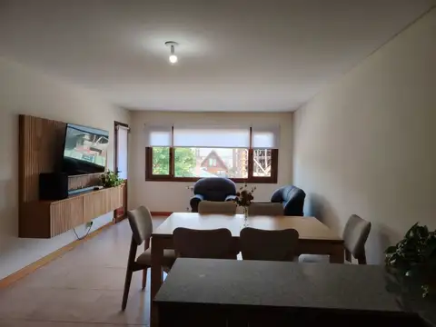 HERMOSO DEPARTAMENTO CON COCHERA