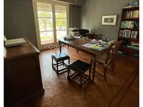 CASA 3 DORM. 2 BAÑOS - LOTE 358 M2. - PILETA - GALERIA - PARQUE - LOBOS