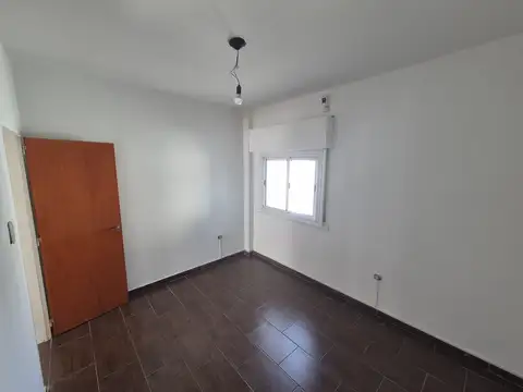 Depto Tipo Casa en Alquiler 40 años